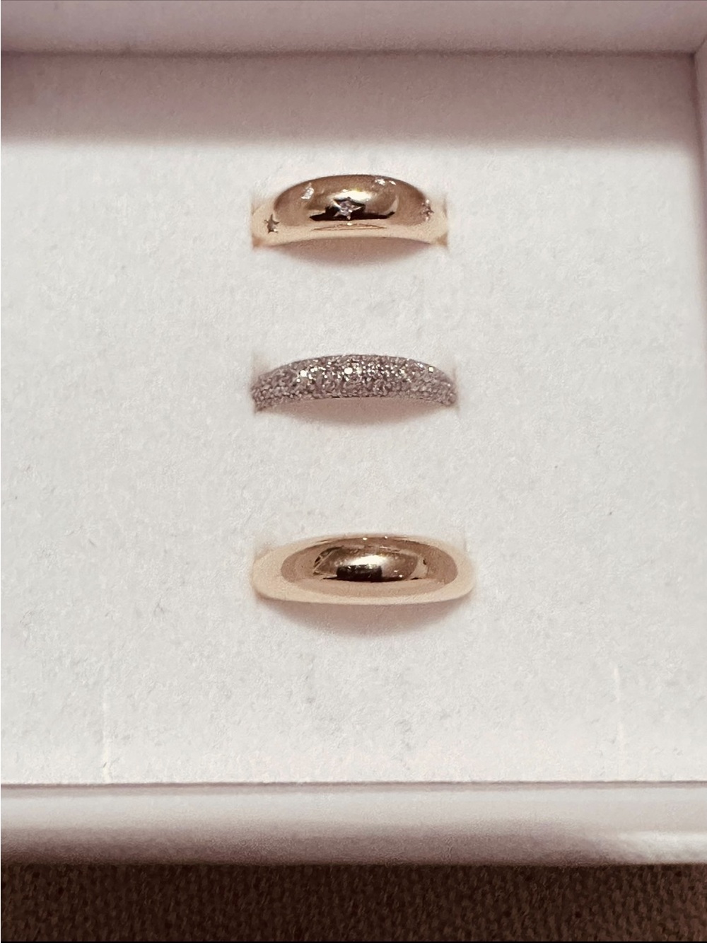 Mejuri | Ring | Mejuri Thin Dome Ring | 14k Yellow Gold - Picture 4 of 12